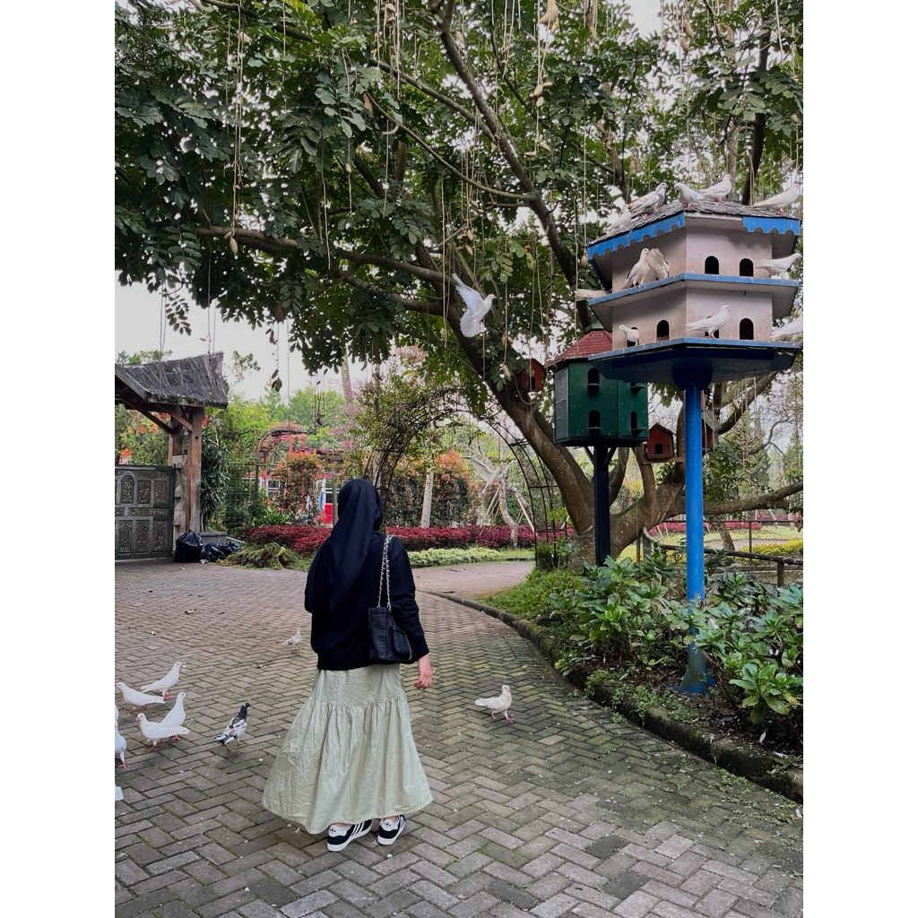 PRELOVED ROK HIJAU SAGE