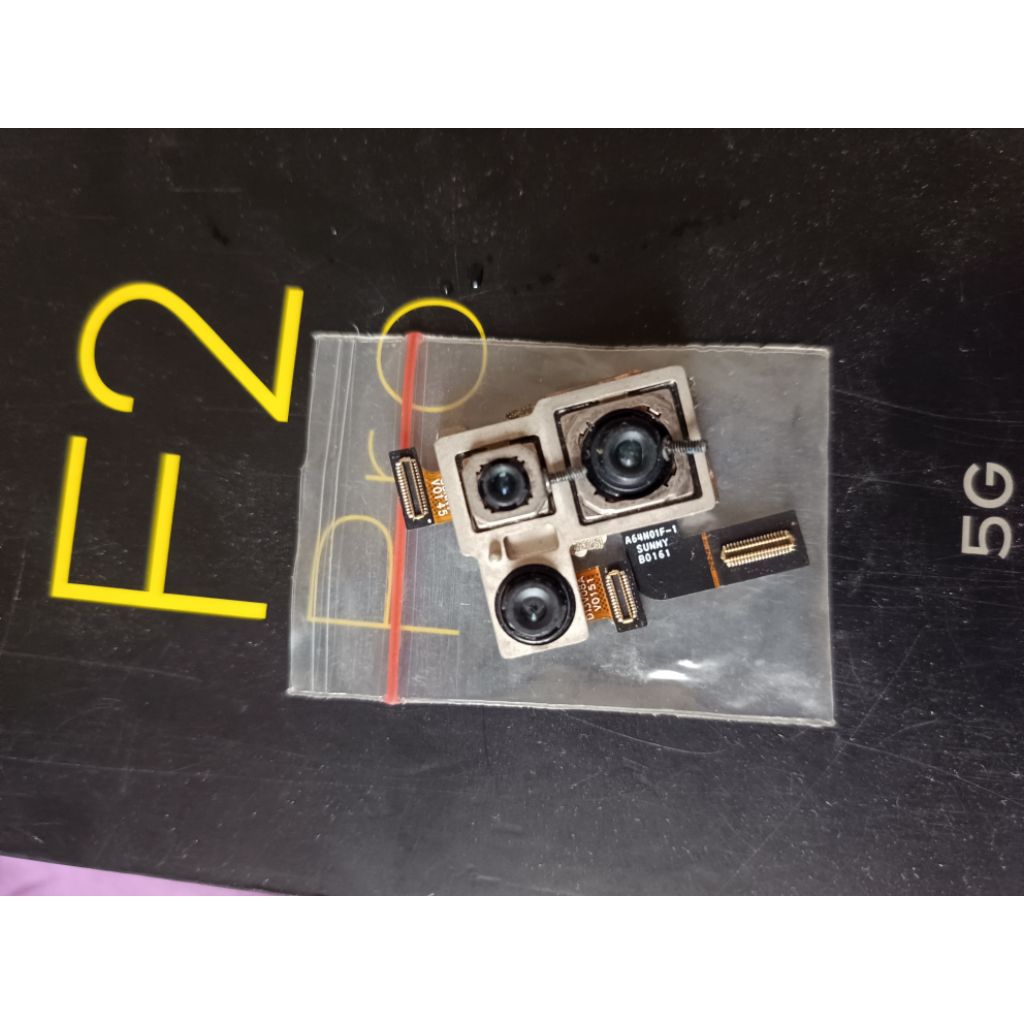 Kamera belakang poco f2 pro