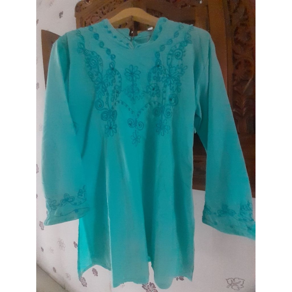 Baju Atasan Wanita Preloved Second Branded P 77 LD 100