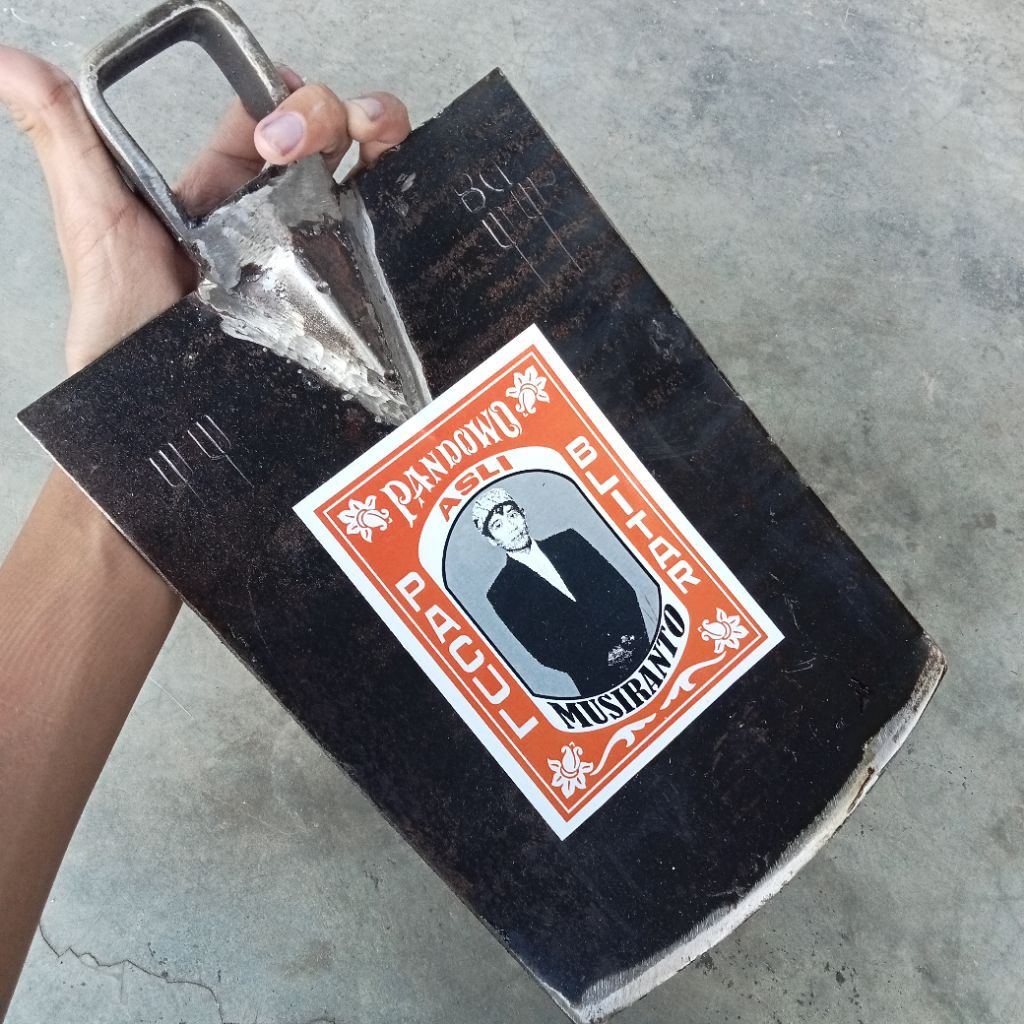 CANGKUL BLITAR cangkul sawah,tanah anti lengket