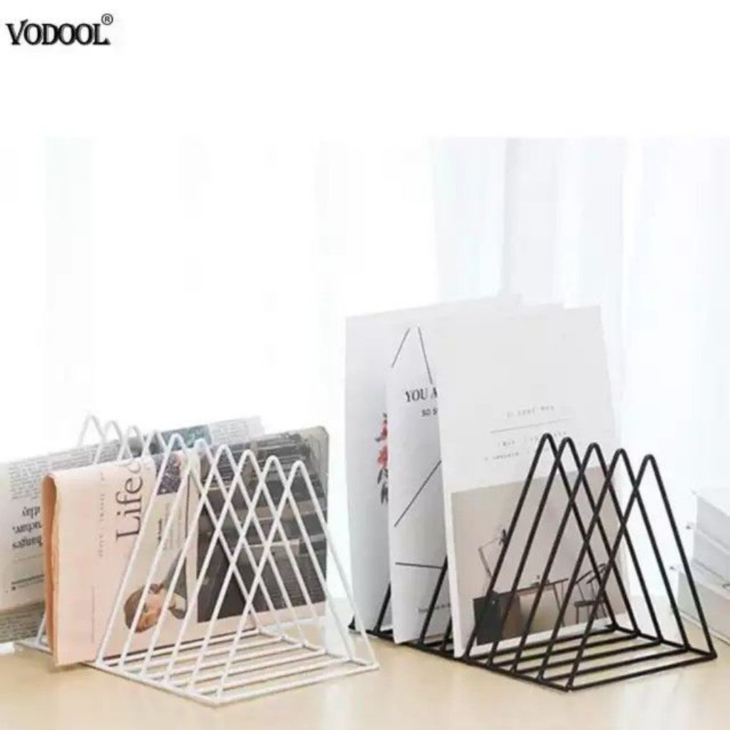 

Pembatas buku manual minimalis/Triangle bookshelf