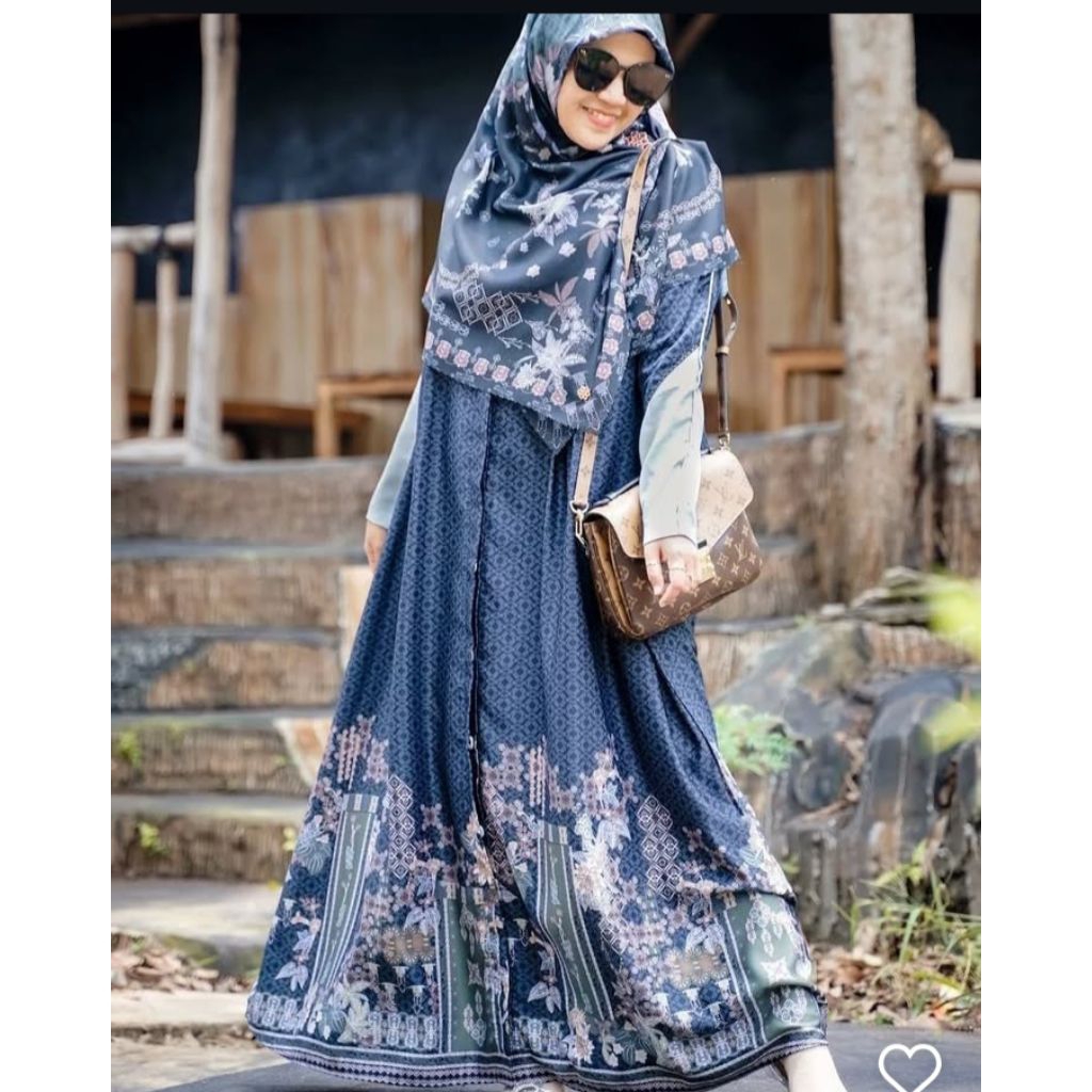 Abaya Valdya // Famset Cendana by Valdya (Preloved)