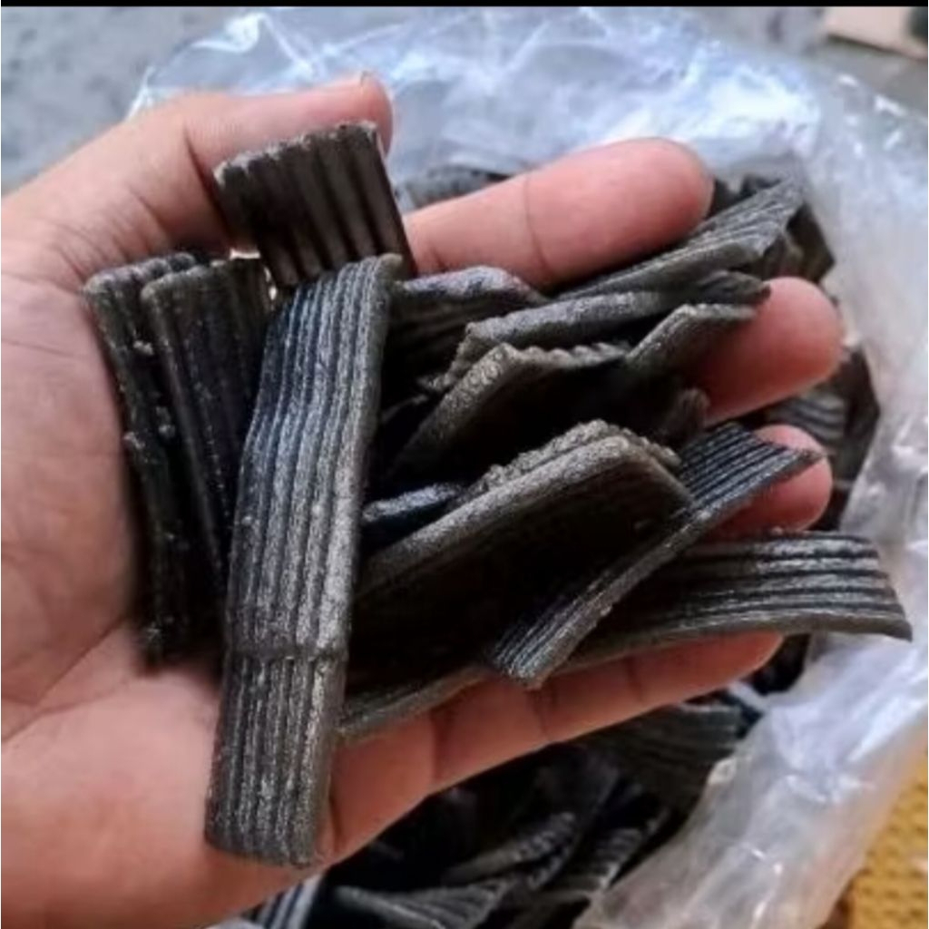 

kerupuk jengkol hitam berat 500 gram