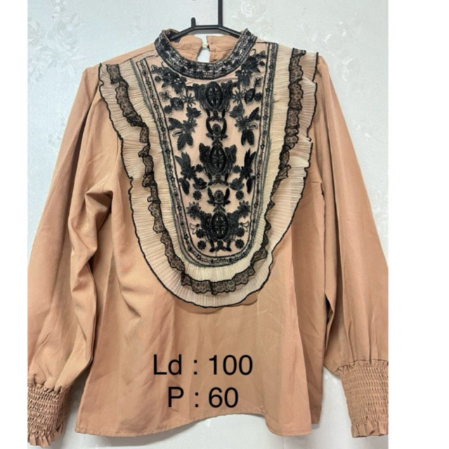 PL blouse renda