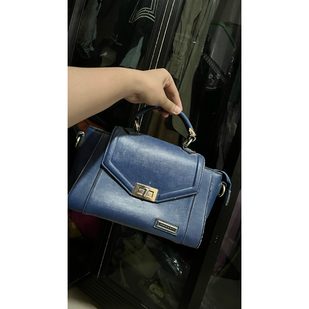tas charles n keith biru dongker