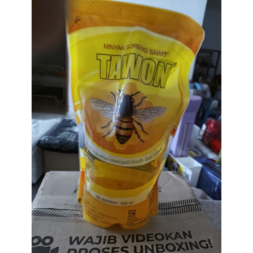 

Minyak Goreng Sawit Merek Tawon 900ml / 900 ML