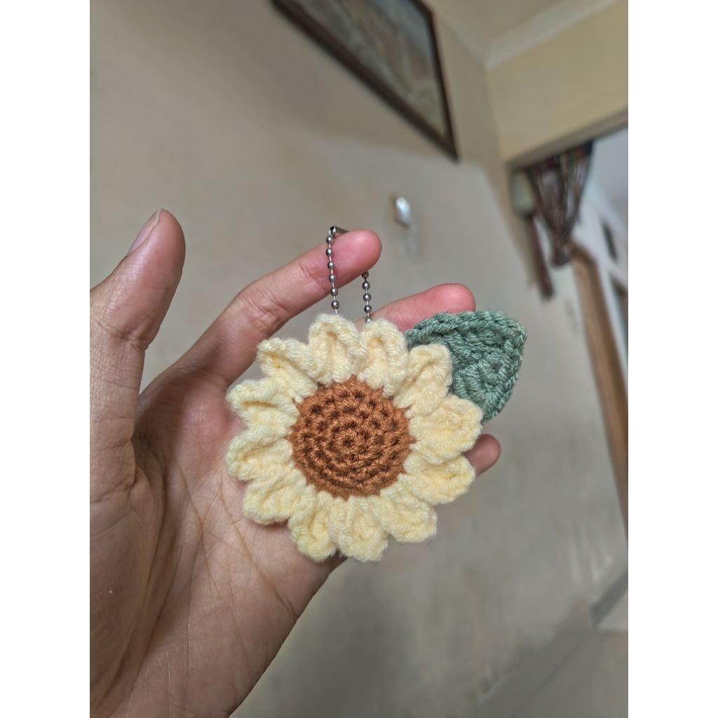 SUN FLOWER CROCHET KEY CHAIN - GANTUNGAN KUNCI CROCHET BUNGA MATAHARI