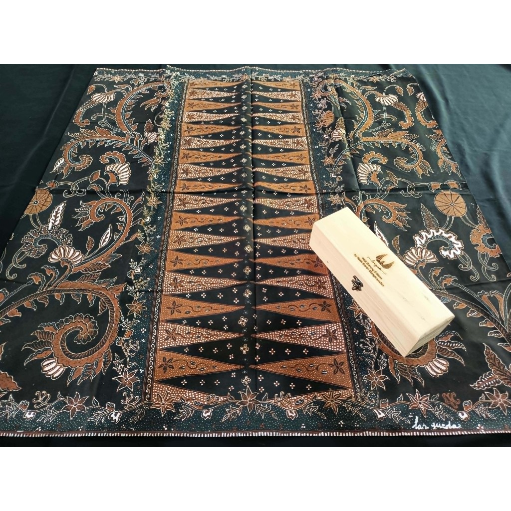 Sarung Batik Eljogjawi Lar Gurda Full Tulis Hitam