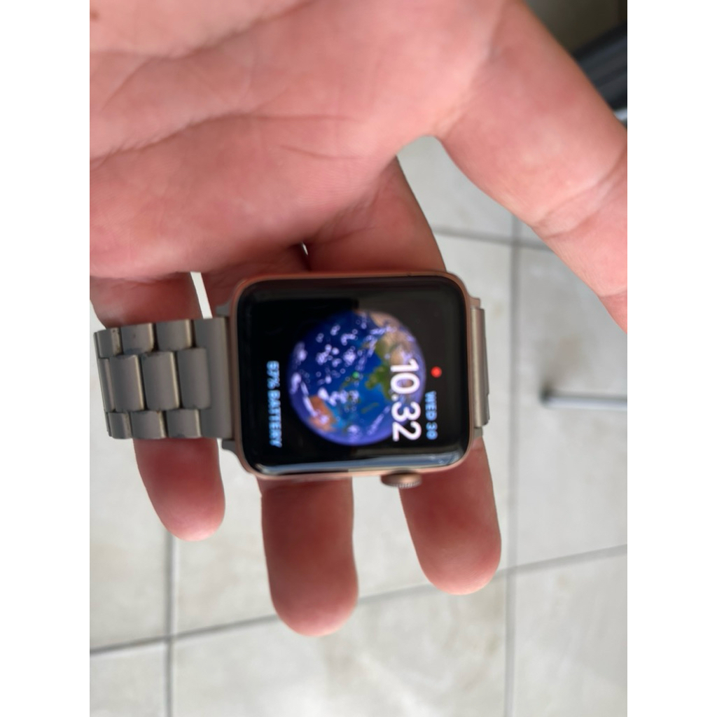 (Second) iWatch series 3 42mm Rose Gold