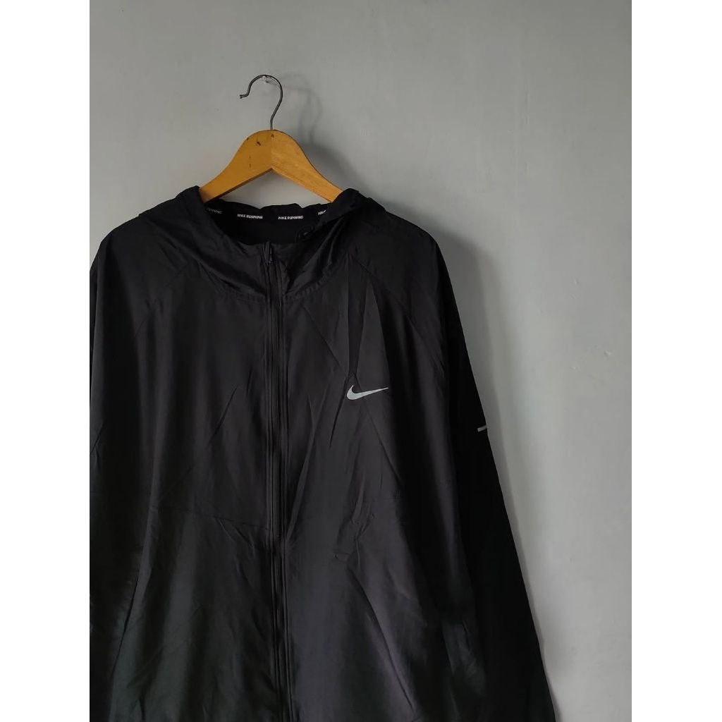 Jaket Running NlKE RUNNING Size XXL Original Second