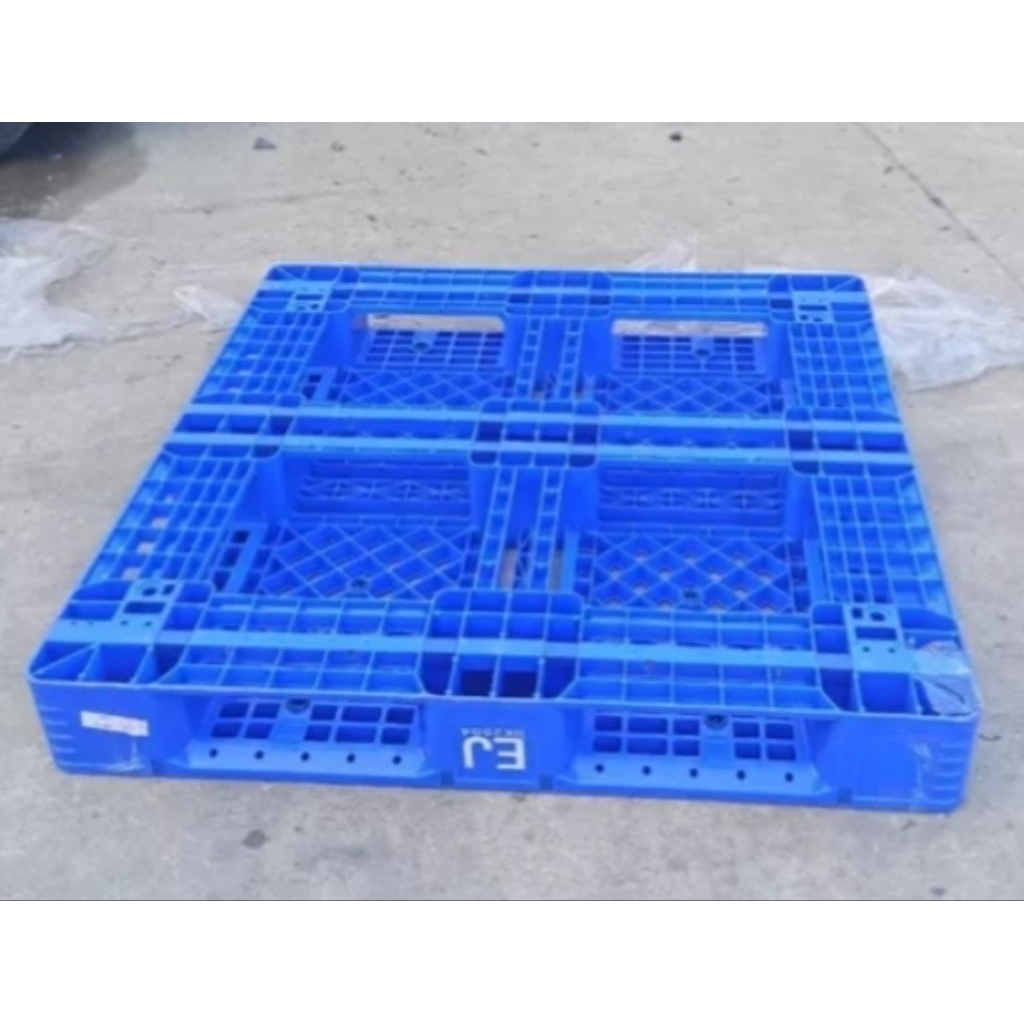 

jual palet plastik 1kali pakek 99% berkualitas ukuran 110x110x15 termurah