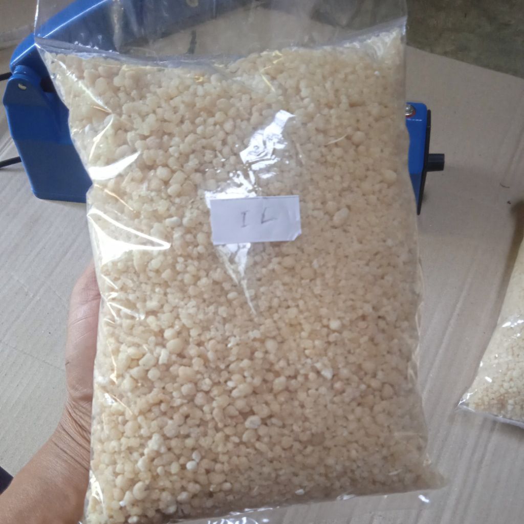 

beras tiwul / oyek dibuat dari singkong pilihan 1 liter