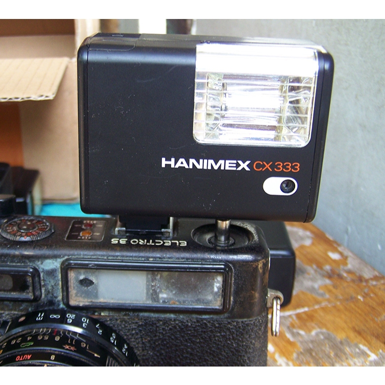 000628--- flash kamera-- HANIMEX CX333 --bunyi nyuuuiiittt