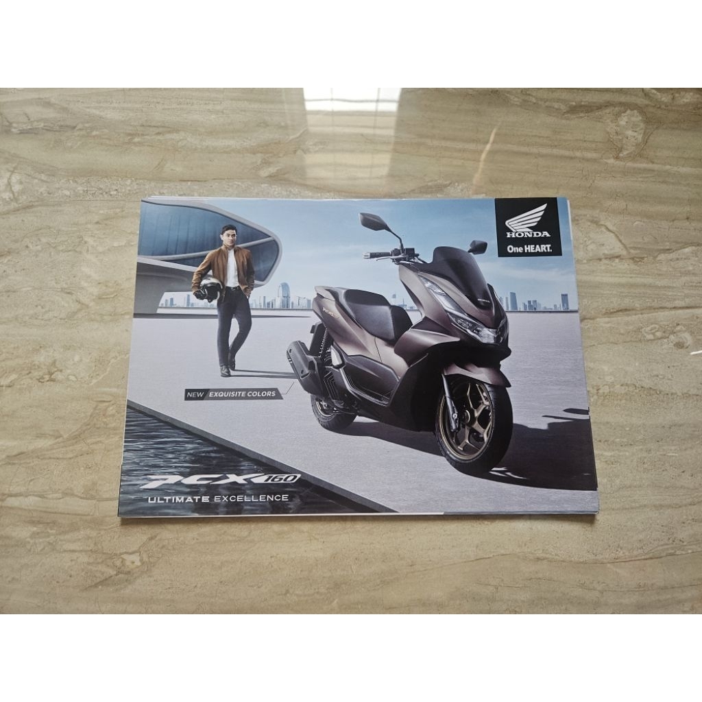 brosur katalog motor honda pcx 160 2023 leaflet