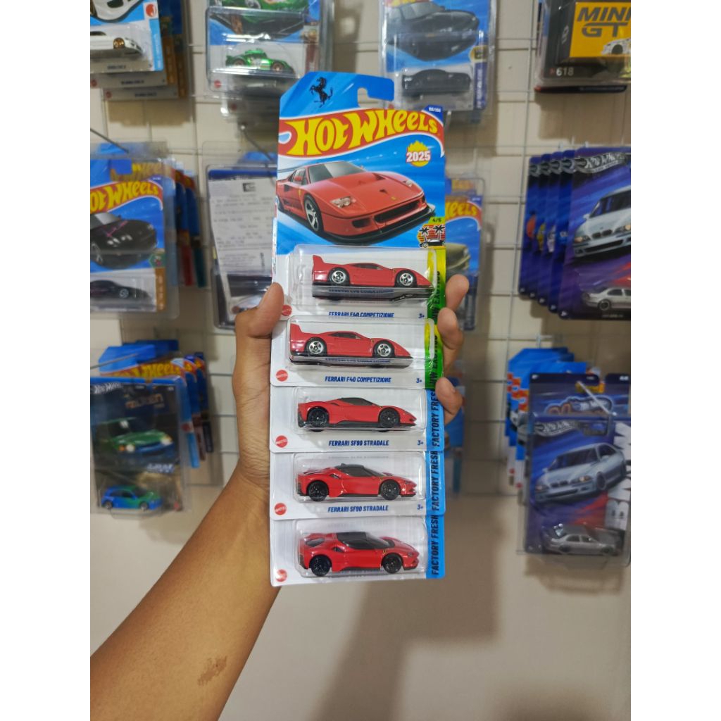 HOTWHEELS FERRARI