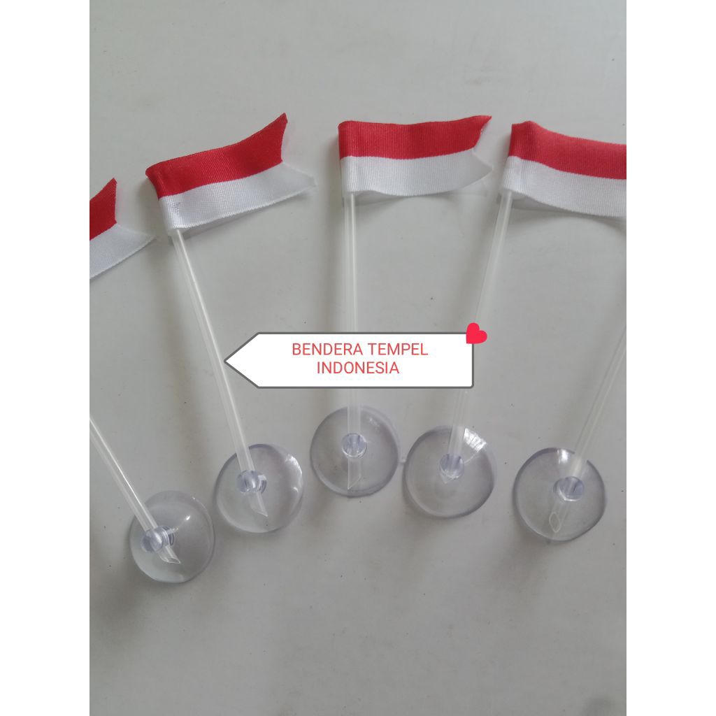 Bendera Indonesia tempel kaca motor mobil