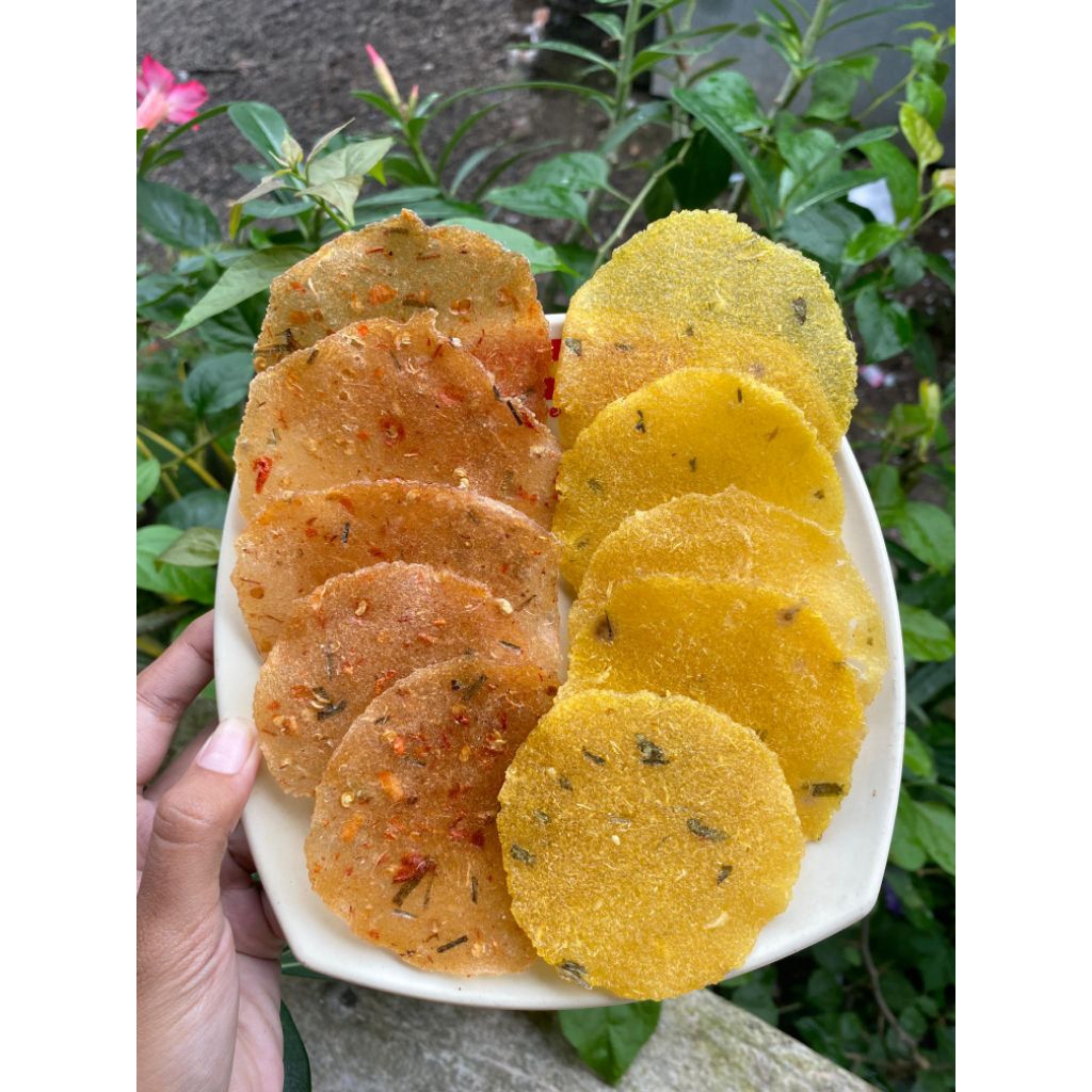 

Krupuk Singkong Sermier/enak dan gurih/varian pedas dan manis