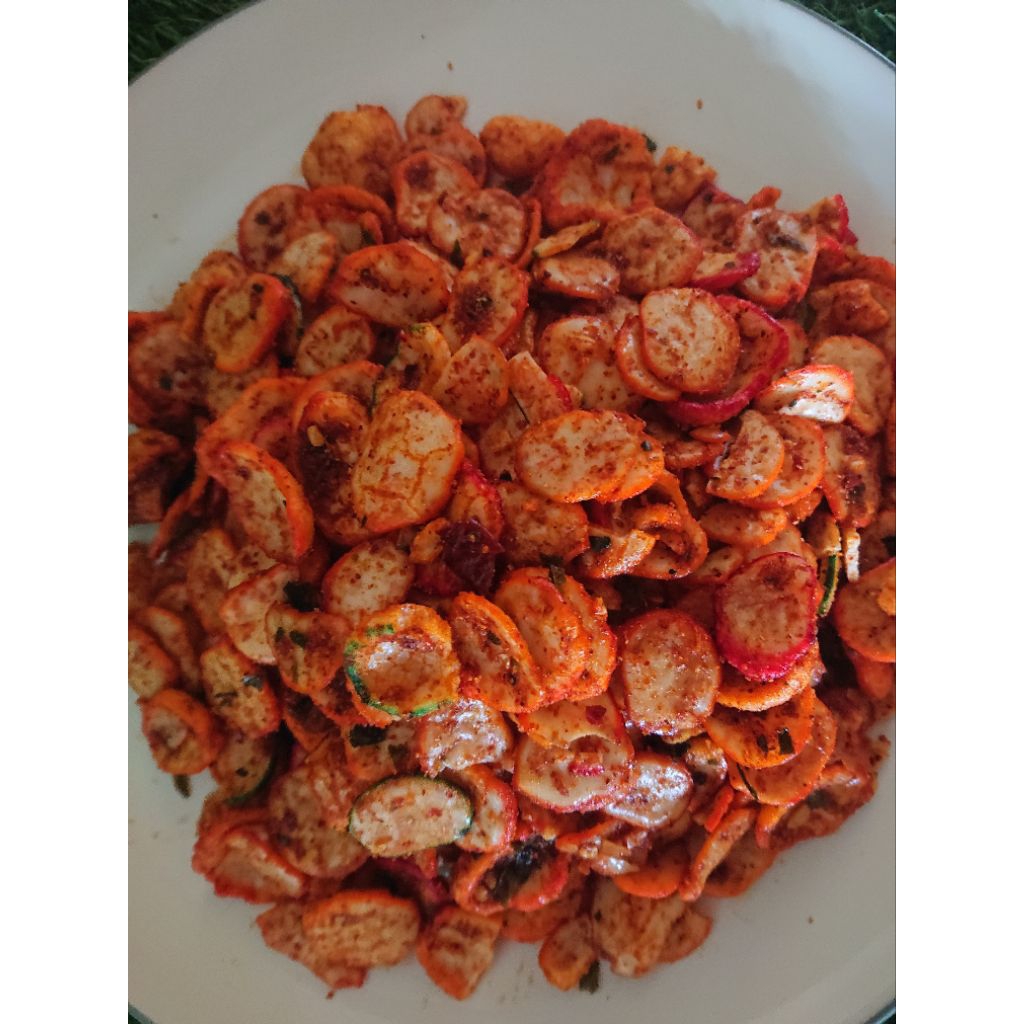 

Kerupuk Bawang Seblak Pedas Daun Jeruk Kemasan Mini Murah dan Dijamin Enak