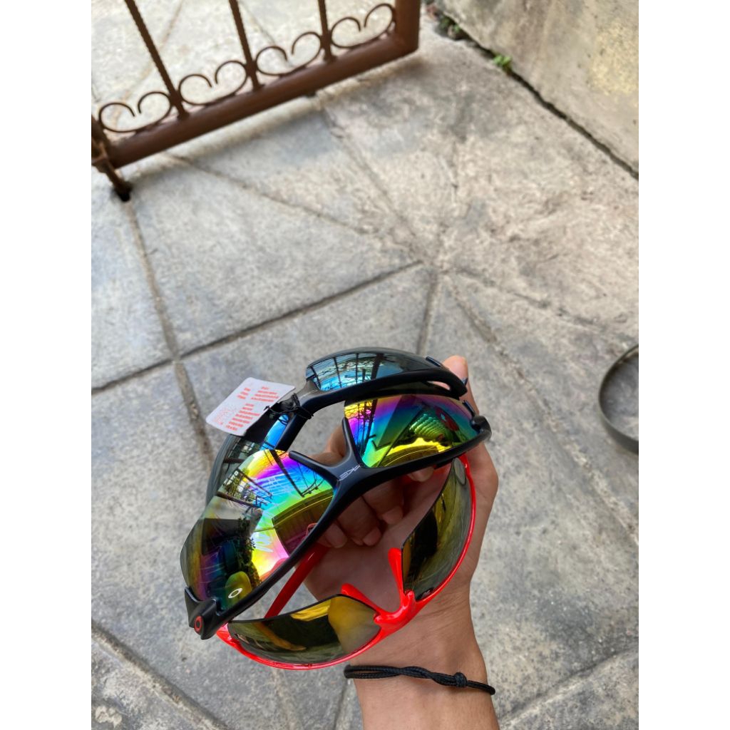 kacamata Oakley