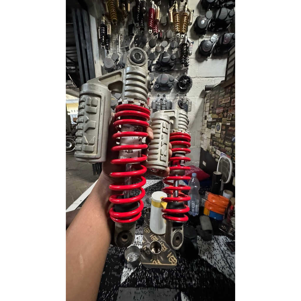 Shock skok belakang KYB GTX dobel klick original sudah rebond ukuran 33cm