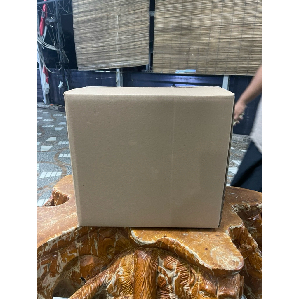 

Kardus 36 cm x 24 cm x 33 cm (550) Bekas Polos 3624 Double Wall