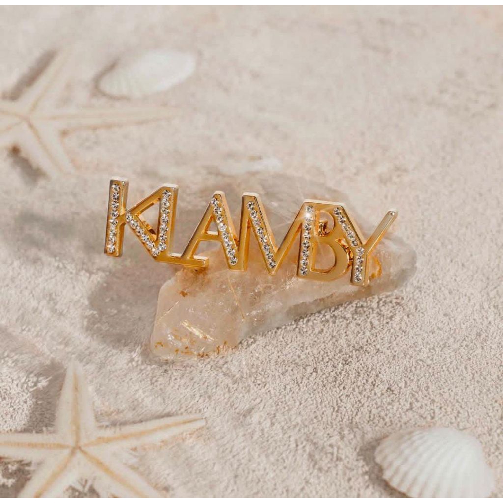 Brooch Custom - Alphabet Brooch Wearing Klamby KW mirip Ori premium