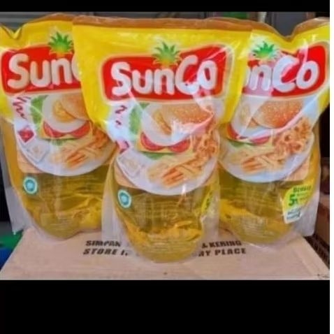 

minyak goreng sunco 2ltx 3 pcs