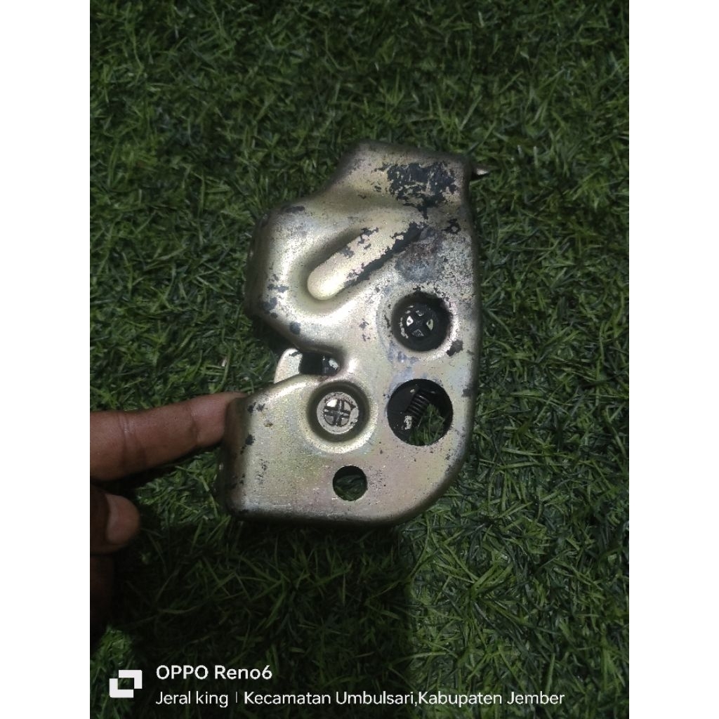 Kunci Jok 125z Original breket engsel Jok 125z