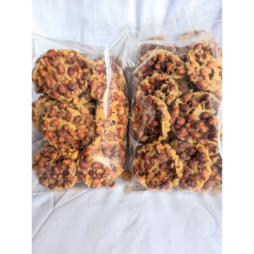 

Peyek Kacang Utuh Khas Magelang Kemasan 250gr