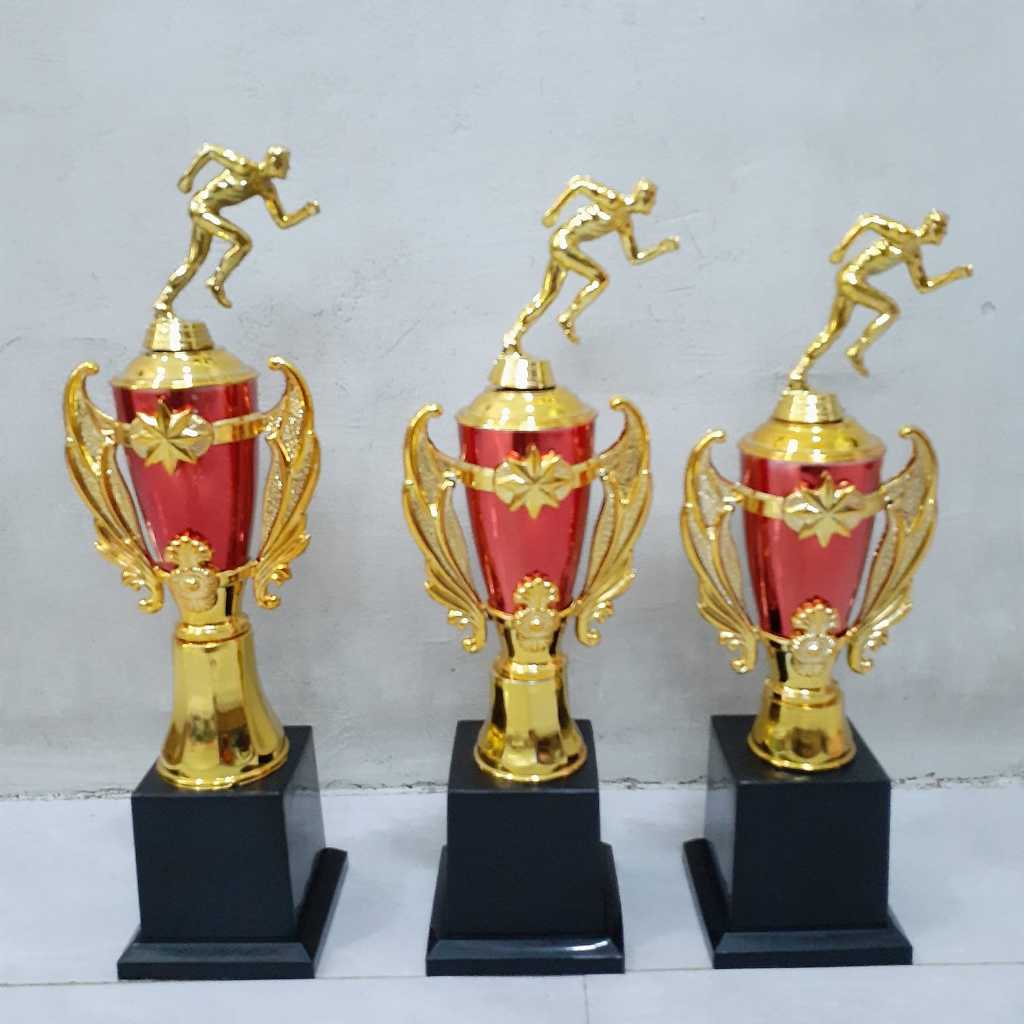 Piala Lari Marathon Olahraga Trophy lomba lari
