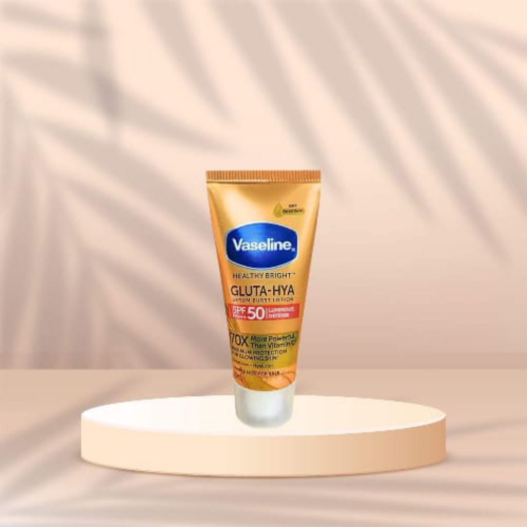 Arunika~VASELINE GLUTA HYA SERUM BURST LOTION SPF 50 | 20ml