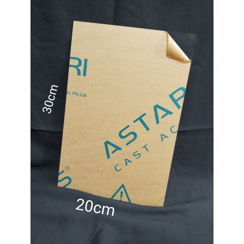 

Akrilik Lembaran Bening Tebel 2mm ukuran 20x30cm