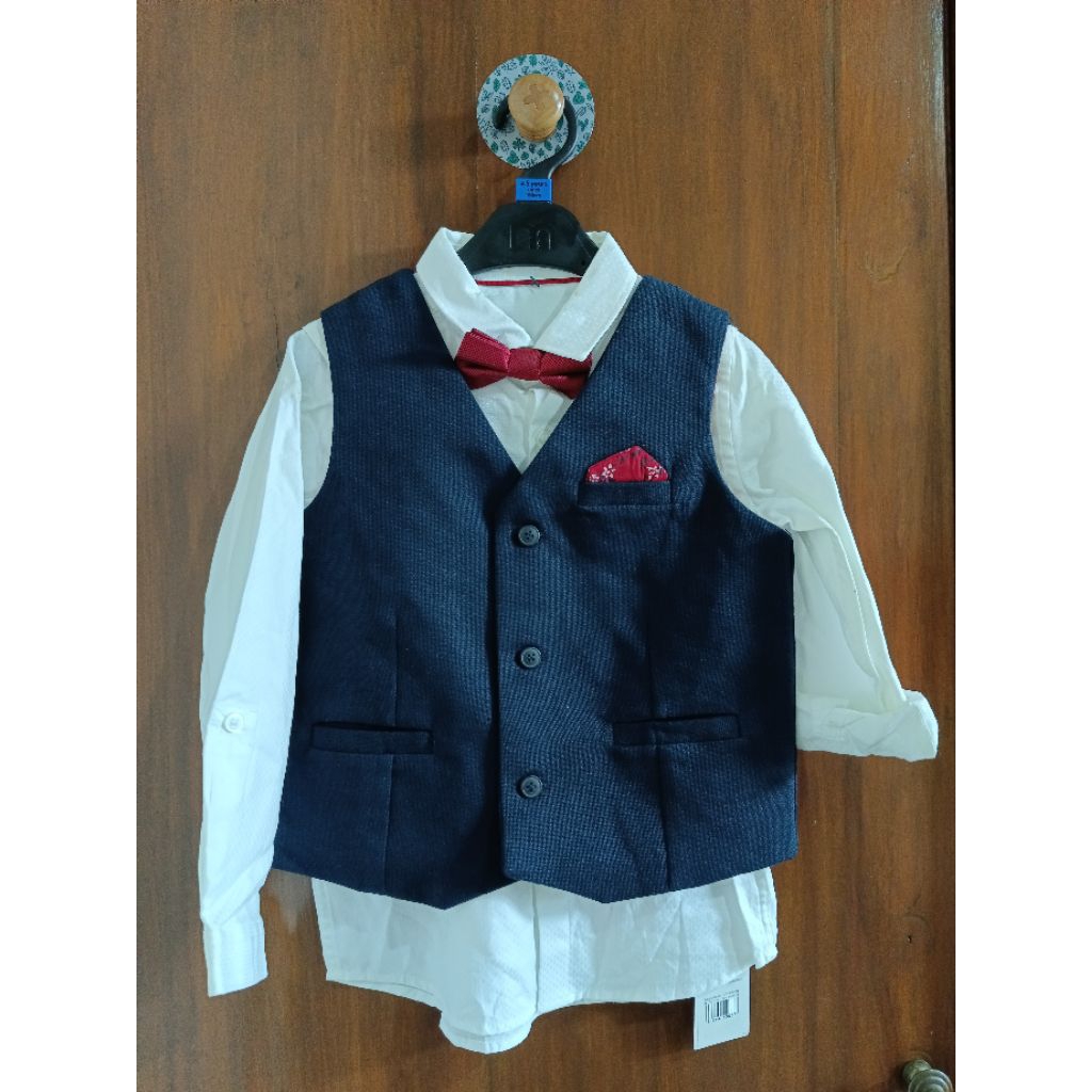 Mothercare Waistcoat and bow tie set / Mothercare Kemeja Rompi 3 in 1