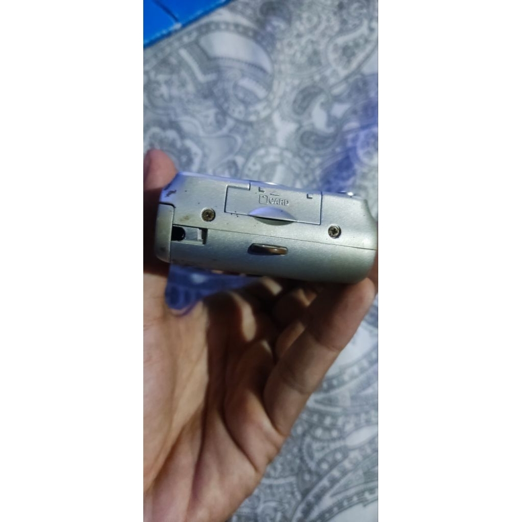 kamera digital Nikon L4