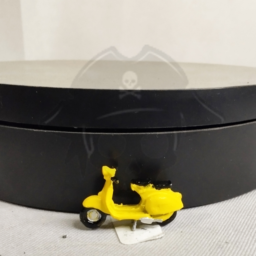 FIGURE 1:64 VESPA KLASIK, FIGURE 1/64 MOTOR VESPA