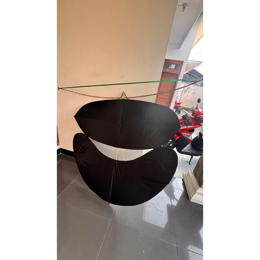LAYANGAN BABON ANGGREM 1,5 meter FULLSET SENDAREN + dinamo+ lampu