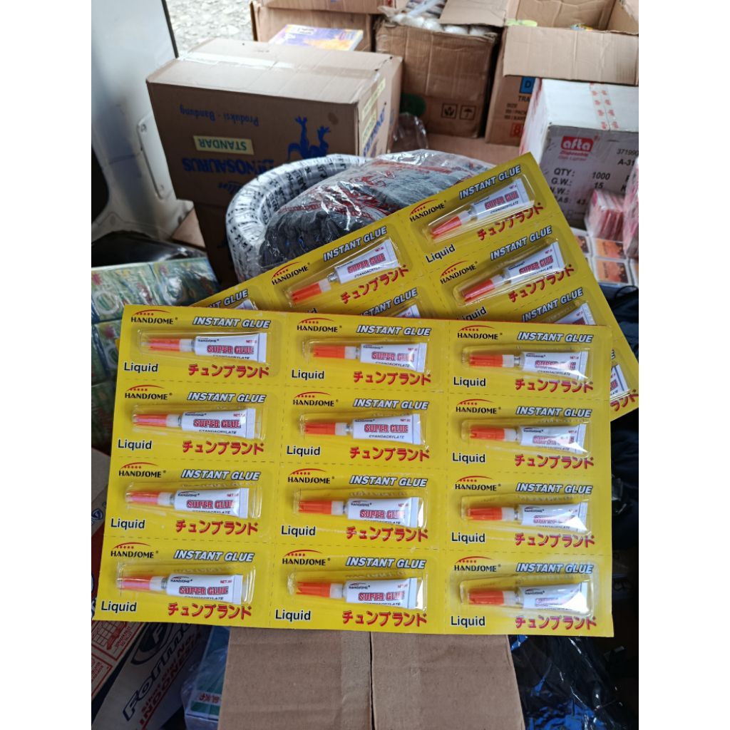 

2 lembar (24 pcs) paket lem super glue handsome