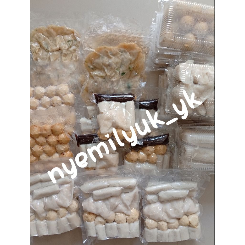 

Pempek Campur Ikan Tenggiri + Cuko