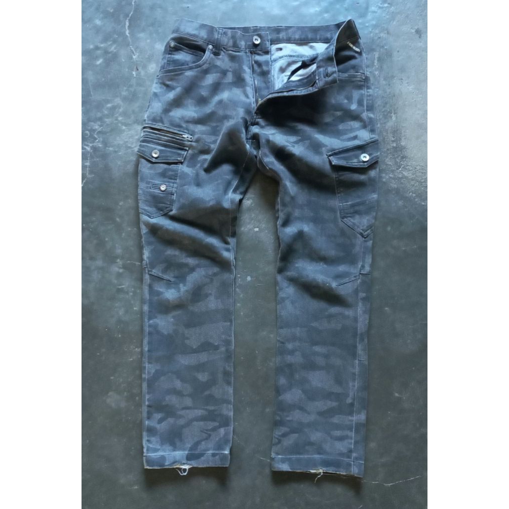 celana cargo loreng hitam second