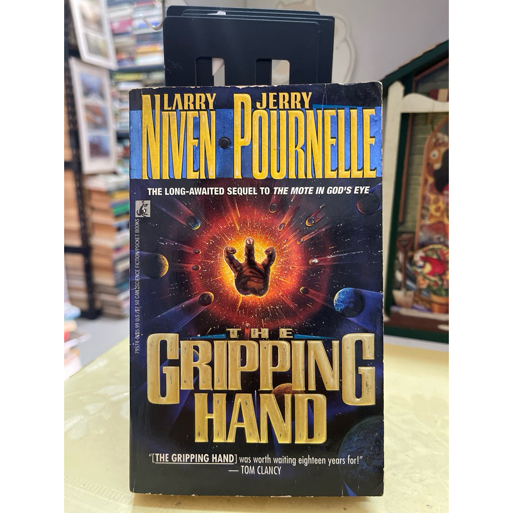 NOVEL THE GRIPPING HAND BY LARRY NIVEN JERRY POURNELLE
