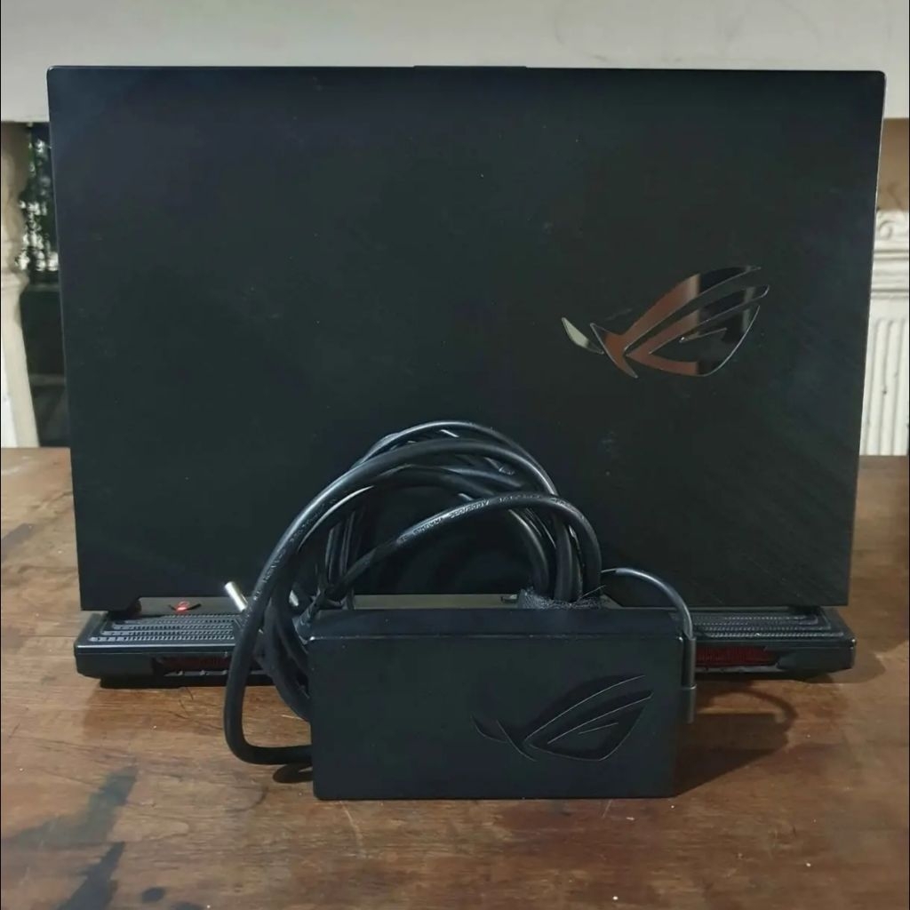 Asus ROG Strix i7-9750H GTX1650