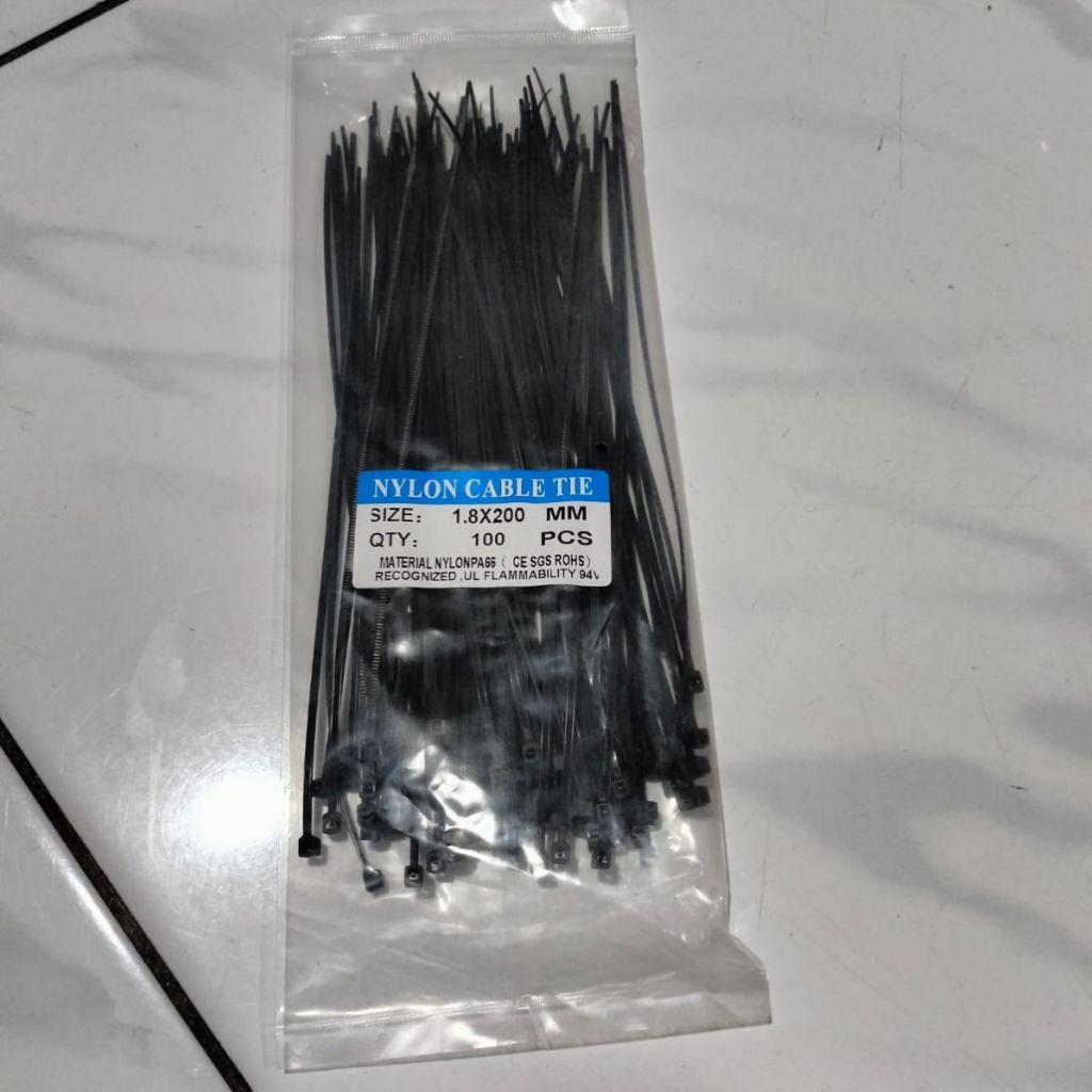 

Nylon Cable Tie Kabel Tie Nilon Hitam Serbaguna 1.8 x 200 (isi 100 pcs)