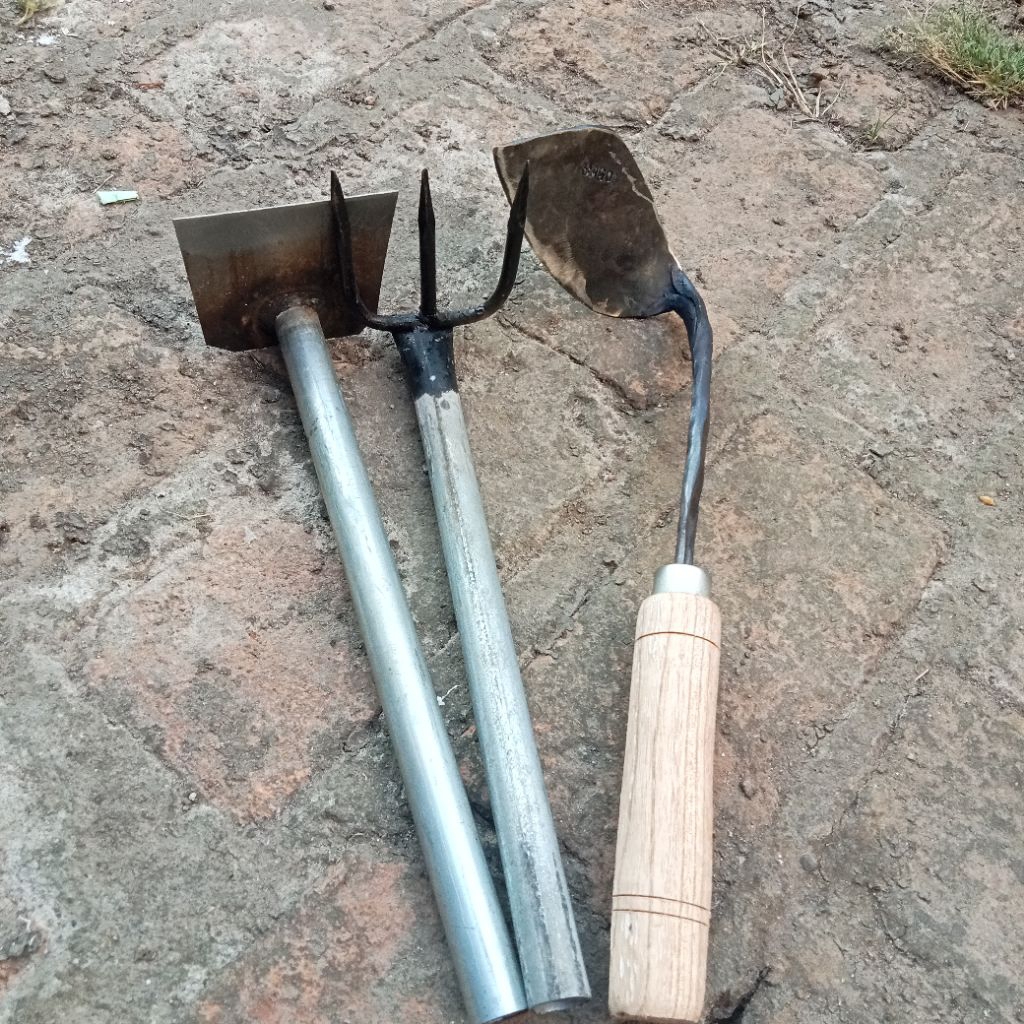 PAKET 3 PCS gathul rumput kored rumput,garuk sampah mini,paculan gagang besi