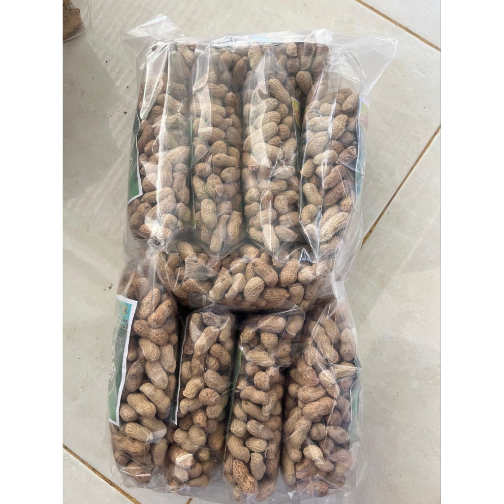 

Kacang Sangrai Super Karya Remaja asli Madura