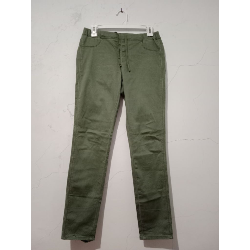 Celana Bahan Uniqlo L