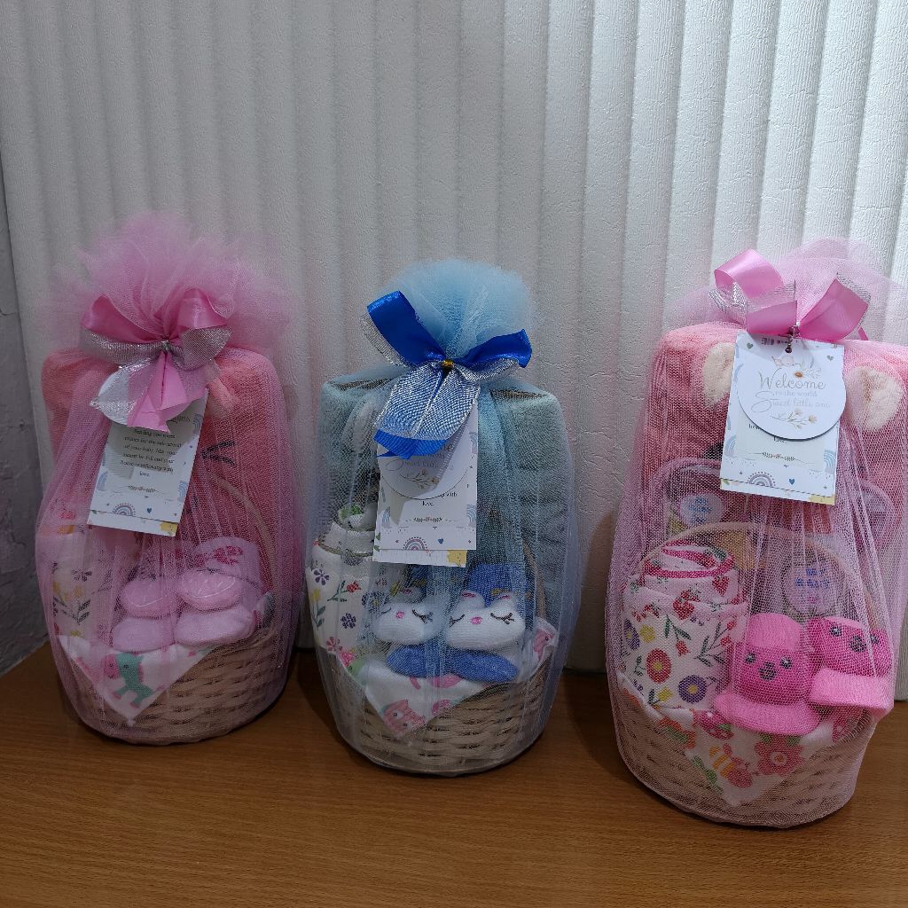 Parcel bayi baru lahir PAKET HANDUK CUPCAKE / kado kelahiran bayi cewek cowok hampers bayi unik mura