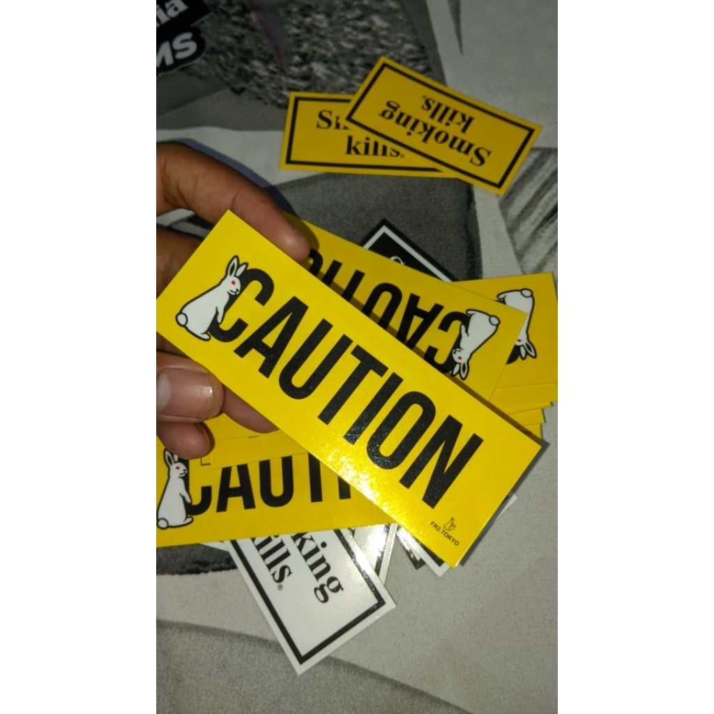 

STICKER VYNIL CAUTION FR#2 LAMINASI GLOSSY