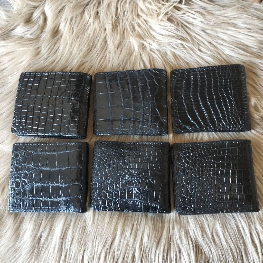 Dompet pria kulit buaya original warna hitam glossy