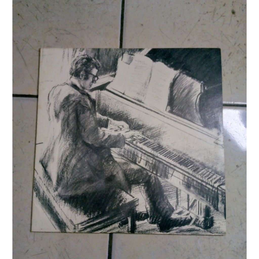 Kaset Piringan Hitam, BeetHoven Vintage Retro