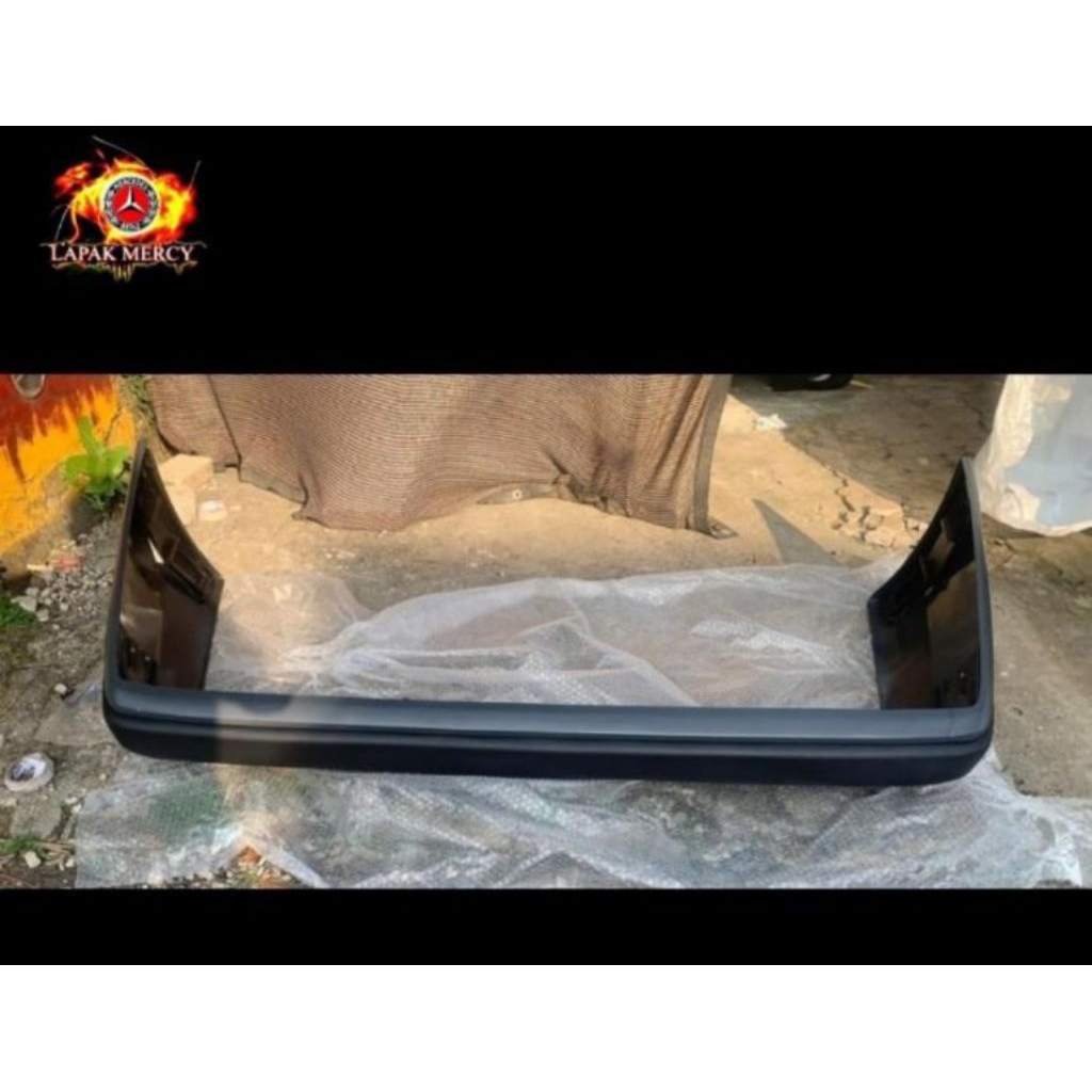 bumper belakang mobil mercy W124 lis becak new taiwan